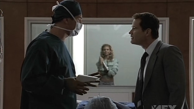 Charmed-Online-dot-NL-NipTuck5x05-0702.jpg