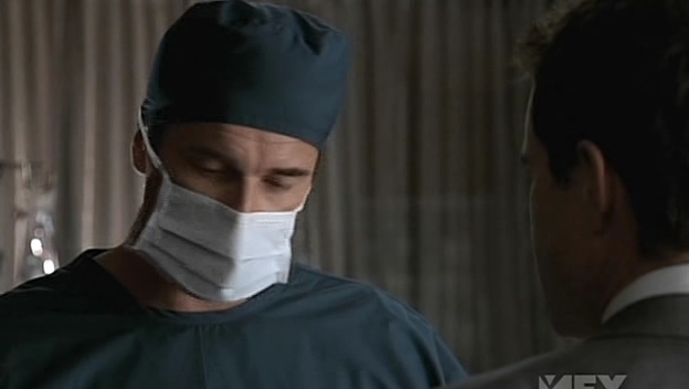 Charmed-Online-dot-NL-NipTuck5x05-0706.jpg