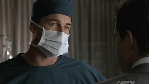 Charmed-Online-dot-NL-NipTuck5x05-0707.jpg