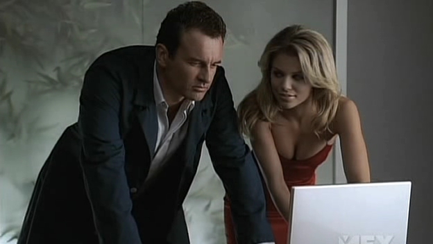 Charmed-Online-dot-NL-NipTuck5x05-1502.jpg