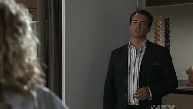 Charmed-Online-dot-NL-NipTuck5x05-1813.jpg