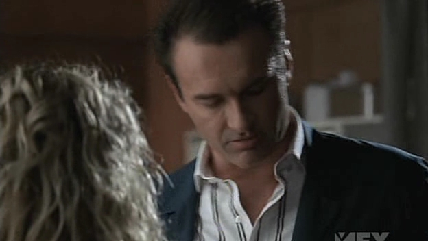 Charmed-Online-dot-NL-NipTuck5x05-1840.jpg