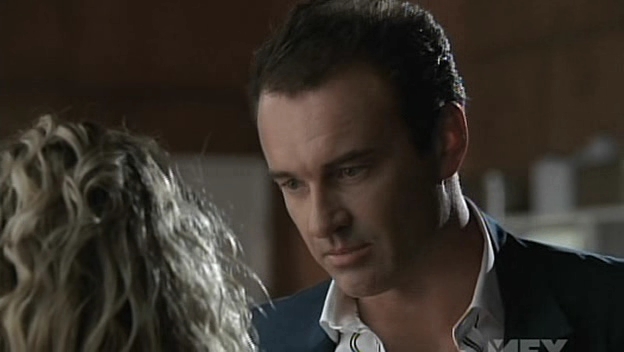 Charmed-Online-dot-NL-NipTuck5x05-1853.jpg