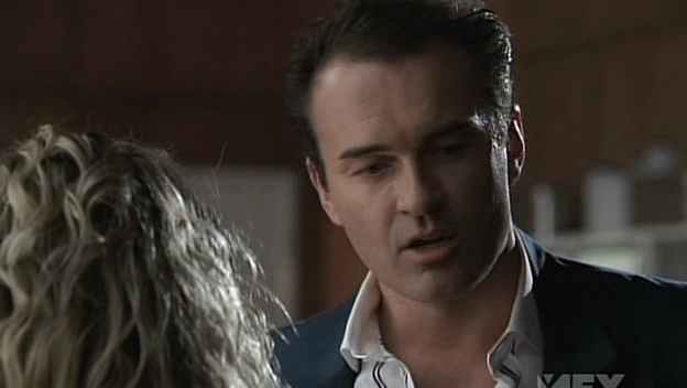 Charmed-Online-dot-NL-NipTuck5x05-1854.jpg