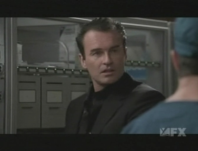 Charmed-Online-dot-NL-NipTuck5x06-0090.jpg