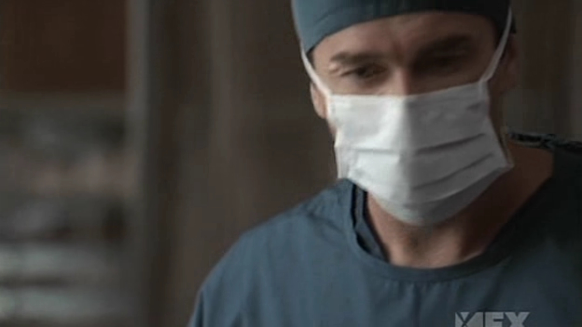 Charmed-Online-dot-NL-NipTuck5x07-1266.jpg