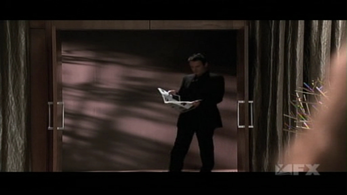 Charmed-Online-dot-NL-NipTuck5x09-0533.jpg