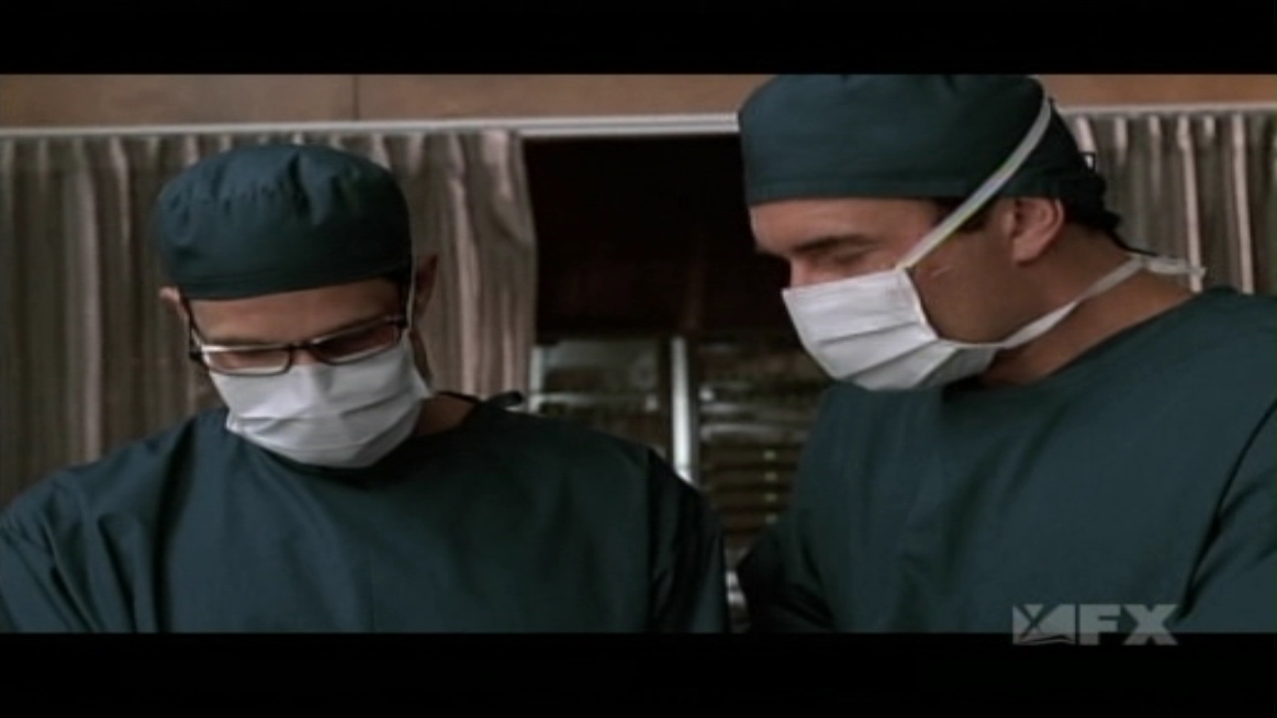 Charmed-Online-dot-NL-NipTuck5x09-2422.jpg