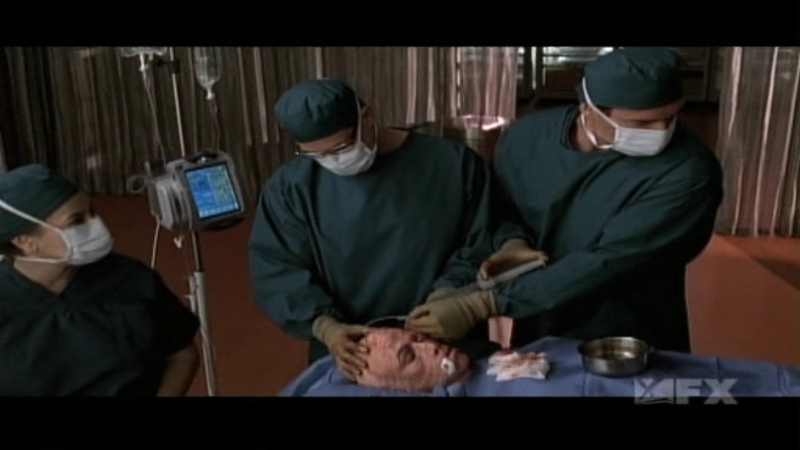 Charmed-Online-dot-NL-NipTuck5x09-2434.jpg