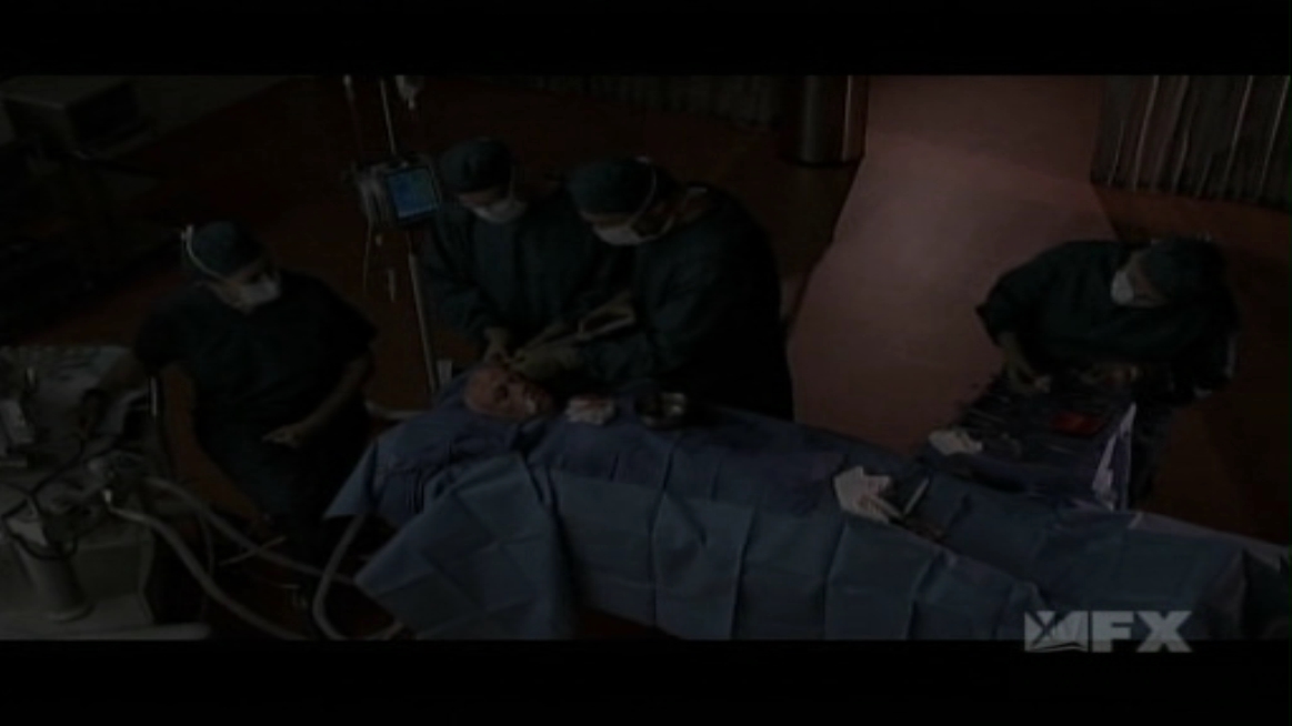 Charmed-Online-dot-NL-NipTuck5x09-2446.jpg