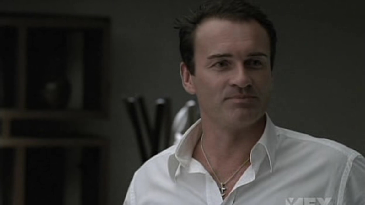 Charmed-Online-dot-NL-NipTuck5x10-0613.jpg