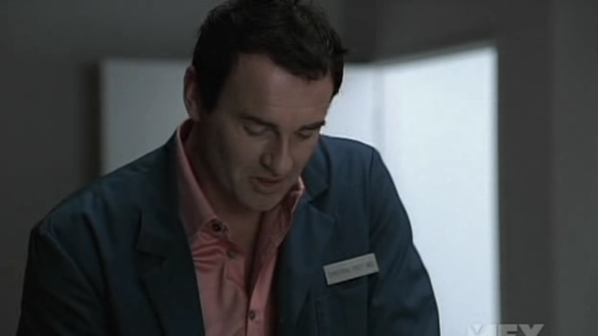 Charmed-Online-dot-NL-NipTuck5x10-0963.jpg