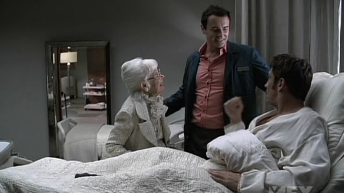 Charmed-Online-dot-NL-NipTuck5x10-1020.jpg Charmed-Online-dot-NL-NipTuck5x10-1020.jpg