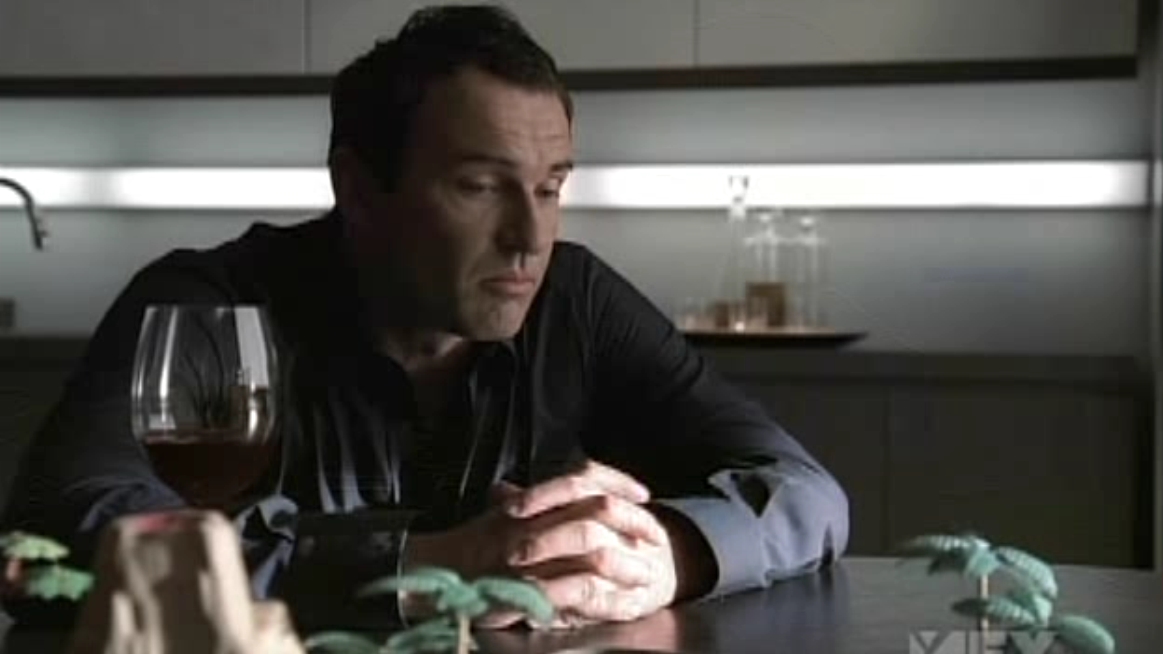 Charmed-Online-dot-NL-NipTuck5x11-0705.jpg