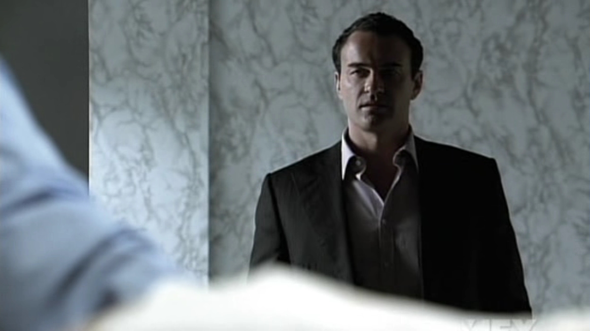 Charmed-Online-dot-NL-NipTuck5x11-1018.jpg