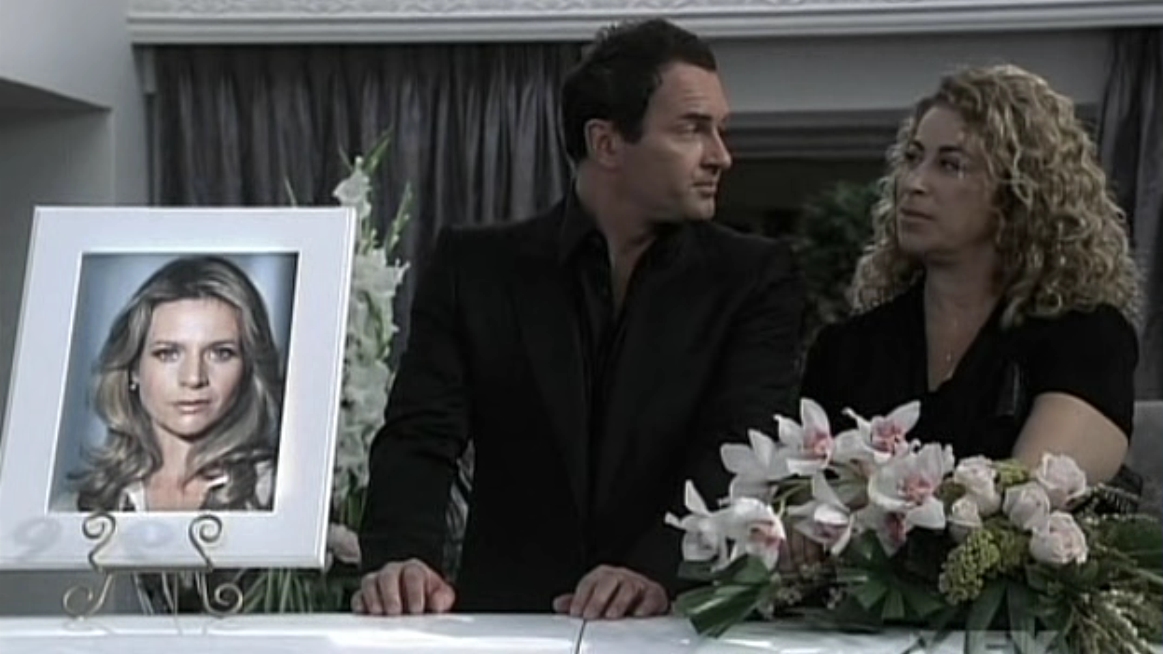 Charmed-Online-dot-NL-NipTuck5x11-1377.jpg