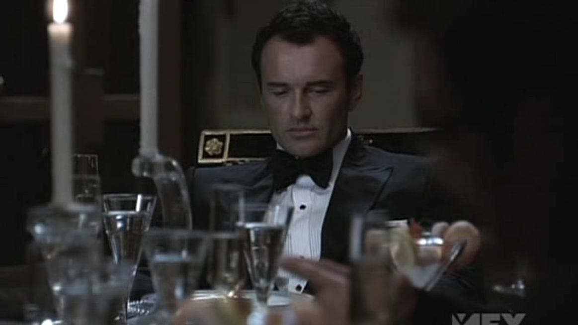 Charmed-Online-dot-NL-NipTuck5x12-0817.jpg