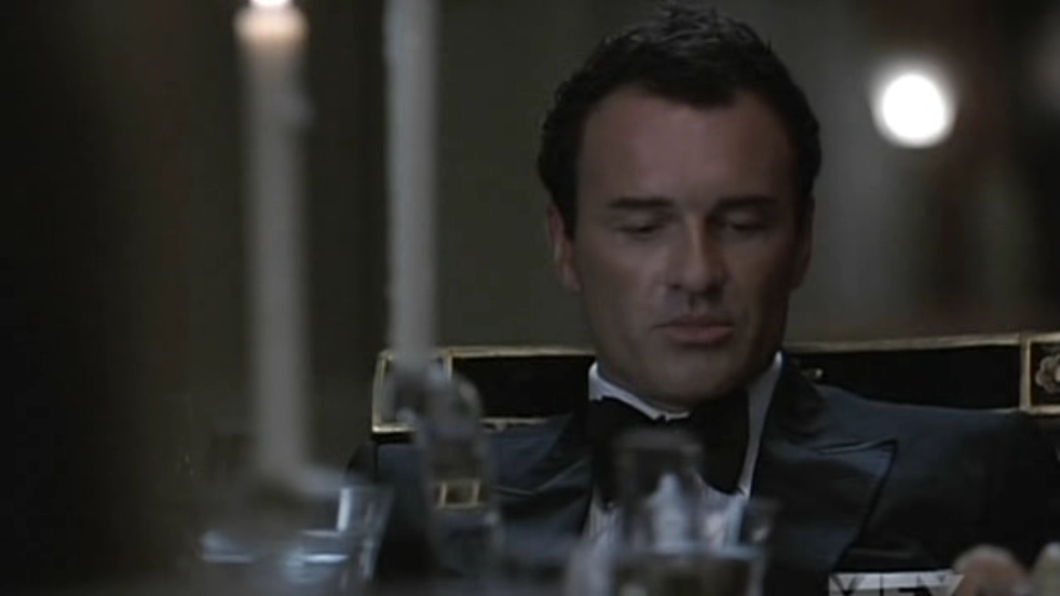 Charmed-Online-dot-NL-NipTuck5x12-0830.jpg
