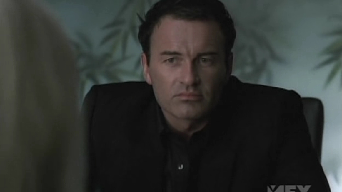 Charmed-Online-dot-NL-NipTuck5x12-1428.jpg