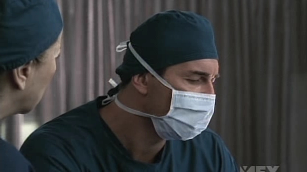 Charmed-Online-dot-NL-NipTuck5x12-1596.jpg