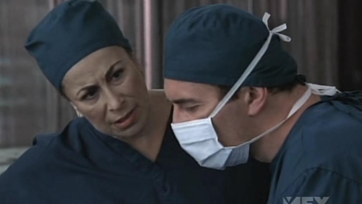 Charmed-Online-dot-NL-NipTuck5x12-1599.jpg