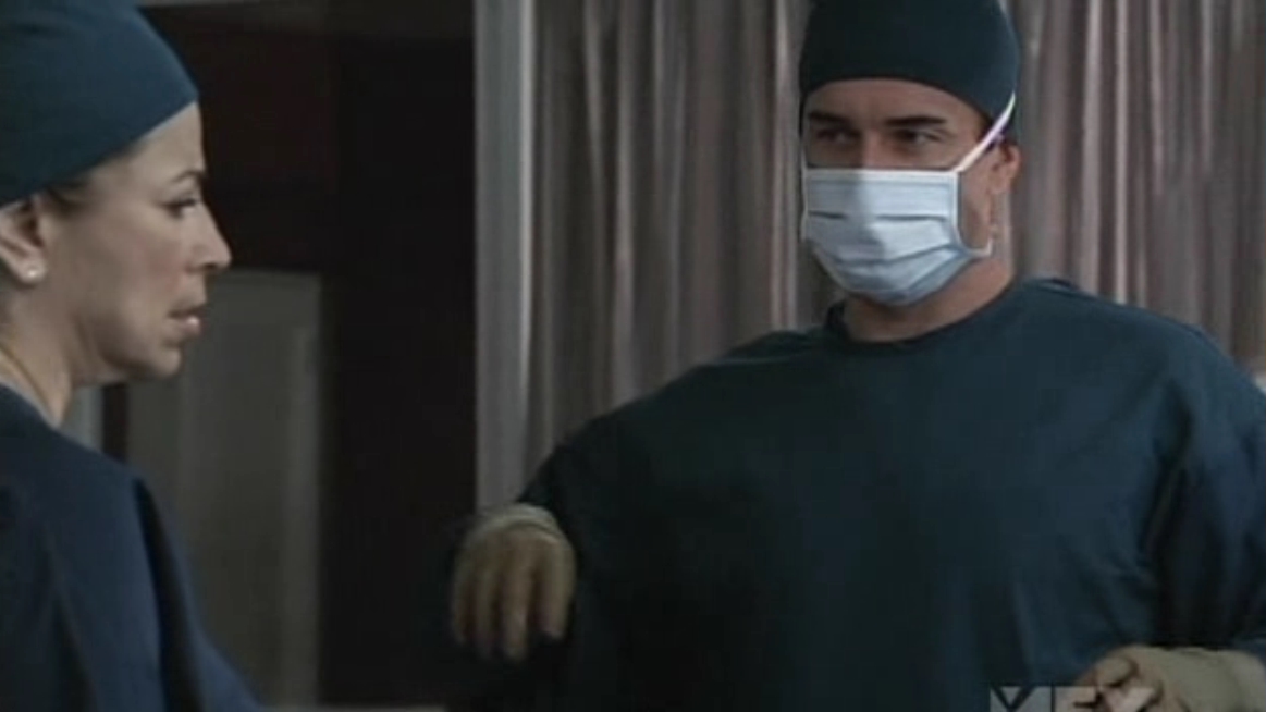 Charmed-Online-dot-NL-NipTuck5x12-1608.jpg