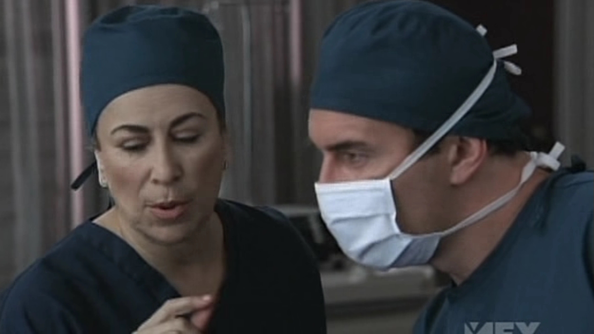 Charmed-Online-dot-NL-NipTuck5x12-1611.jpg