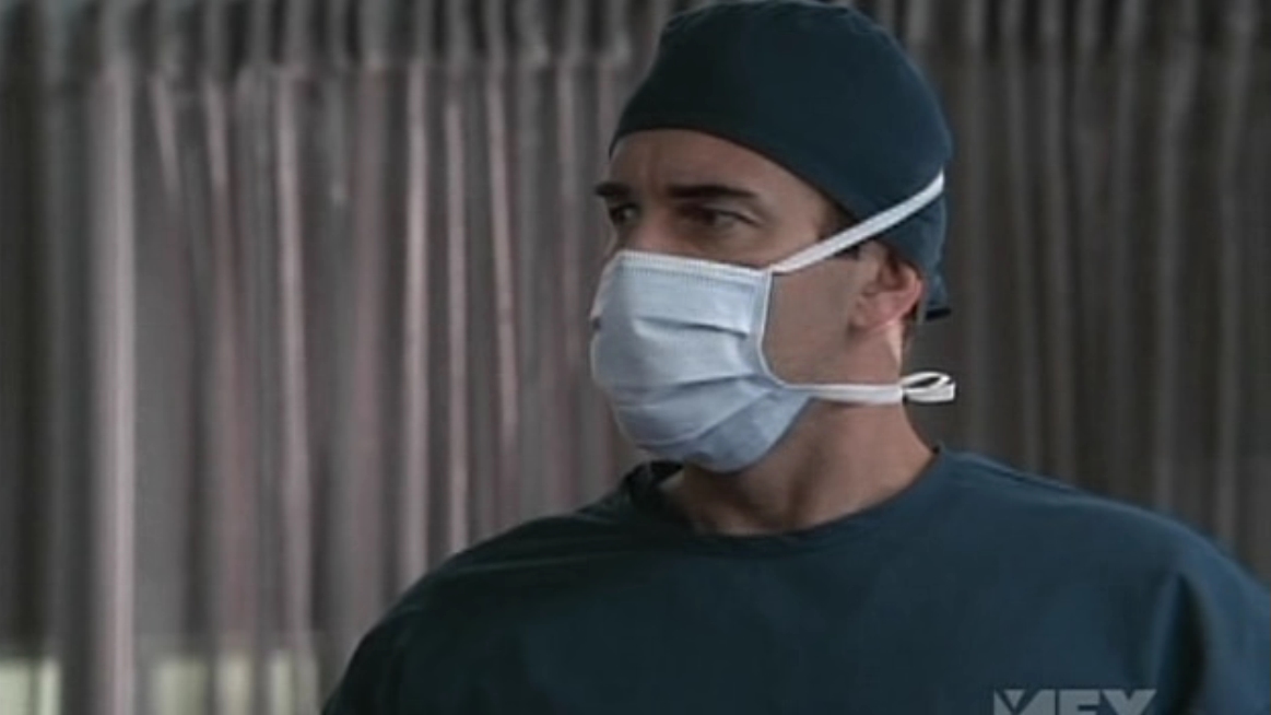 Charmed-Online-dot-NL-NipTuck5x12-1651.jpg