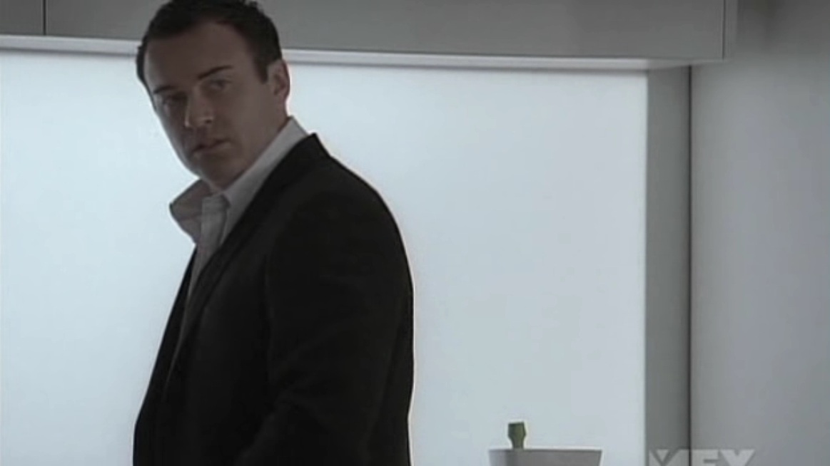 Charmed-Online-dot-NL-NipTuck5x12-1880.jpg