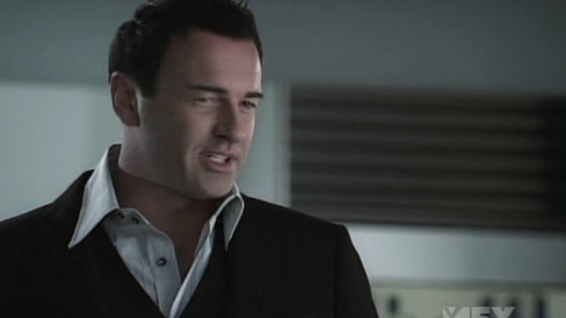 Charmed-Online-dot-NL-NipTuck5x12-1910.jpg