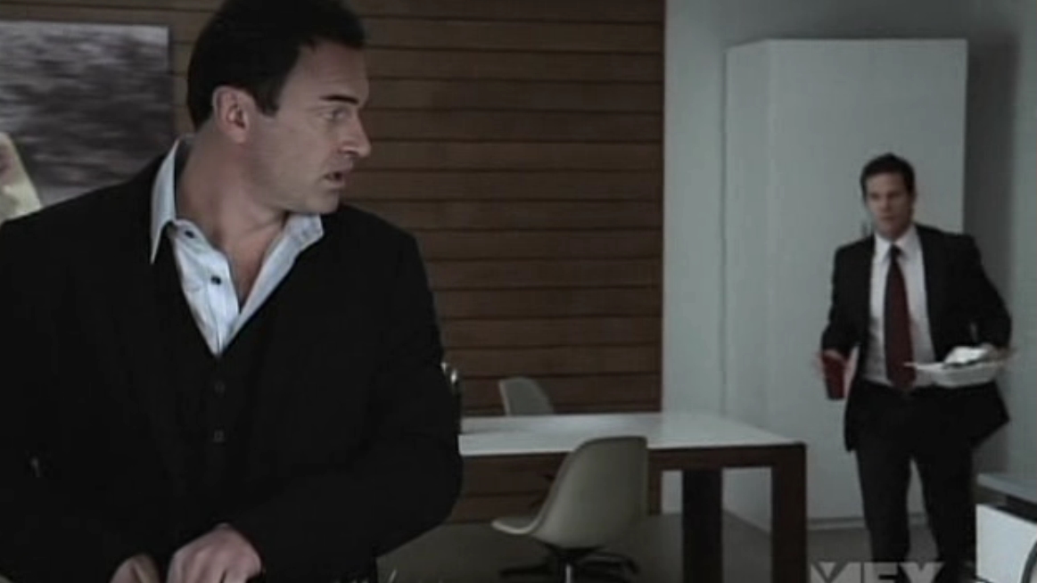 Charmed-Online-dot-NL-NipTuck5x12-1940.jpg