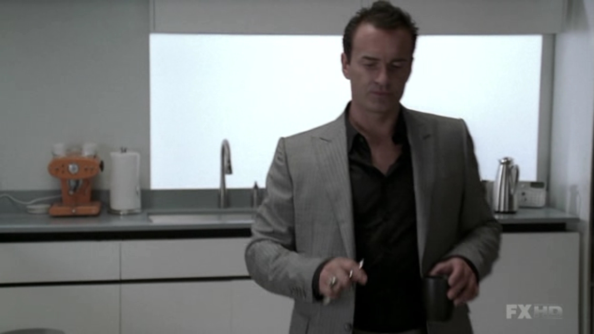 Charmed-Online-dot-NL-NipTuck5x13-0070.jpg