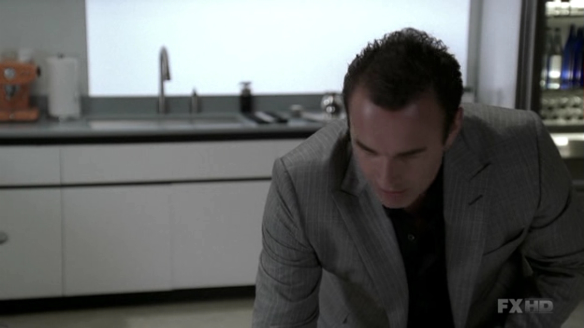 Charmed-Online-dot-NL-NipTuck5x13-0077.jpg