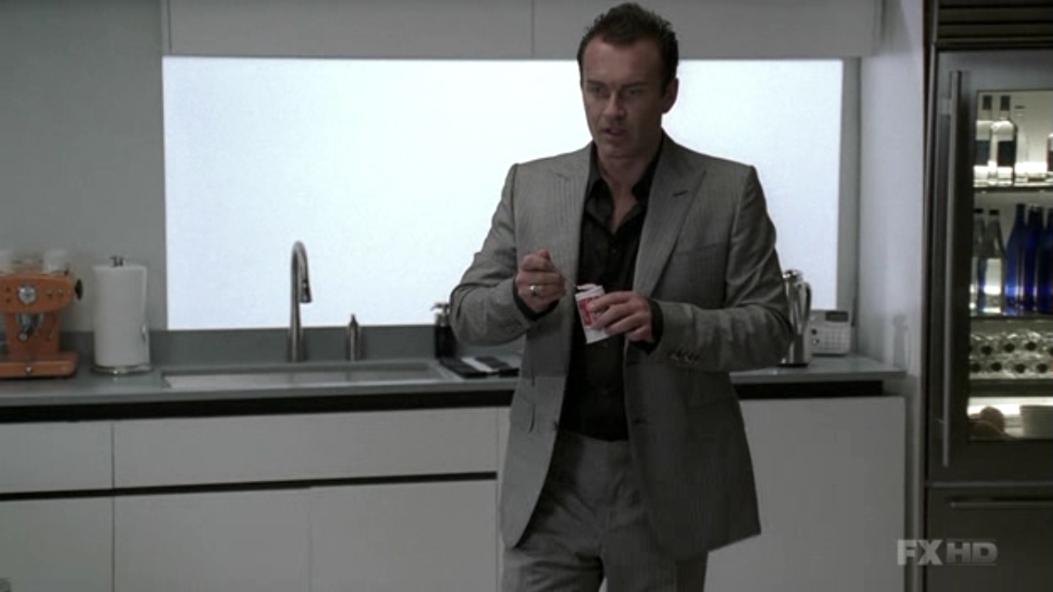 Charmed-Online-dot-NL-NipTuck5x13-0088.jpg