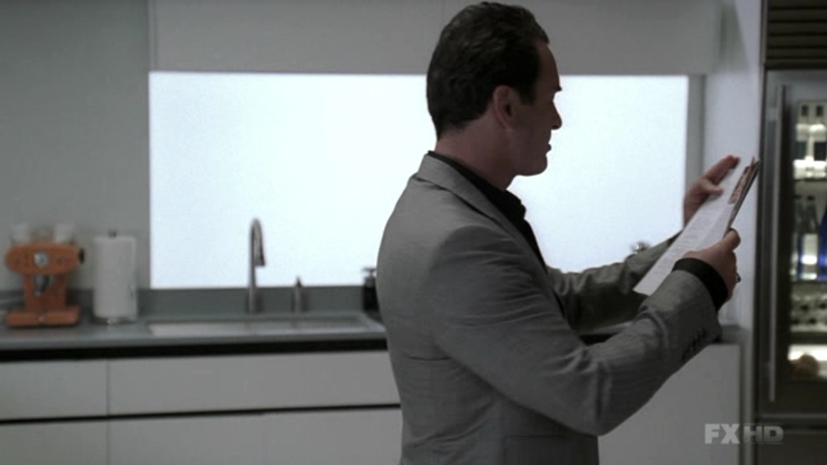 Charmed-Online-dot-NL-NipTuck5x13-0102.jpg