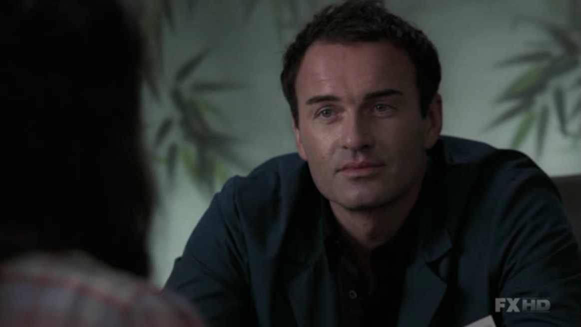 Charmed-Online-dot-NL-NipTuck5x13-0374.jpg