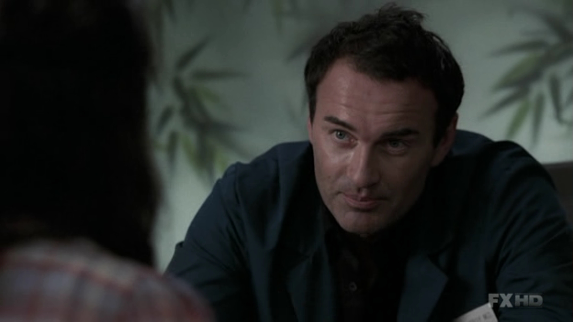 Charmed-Online-dot-NL-NipTuck5x13-0384.jpg