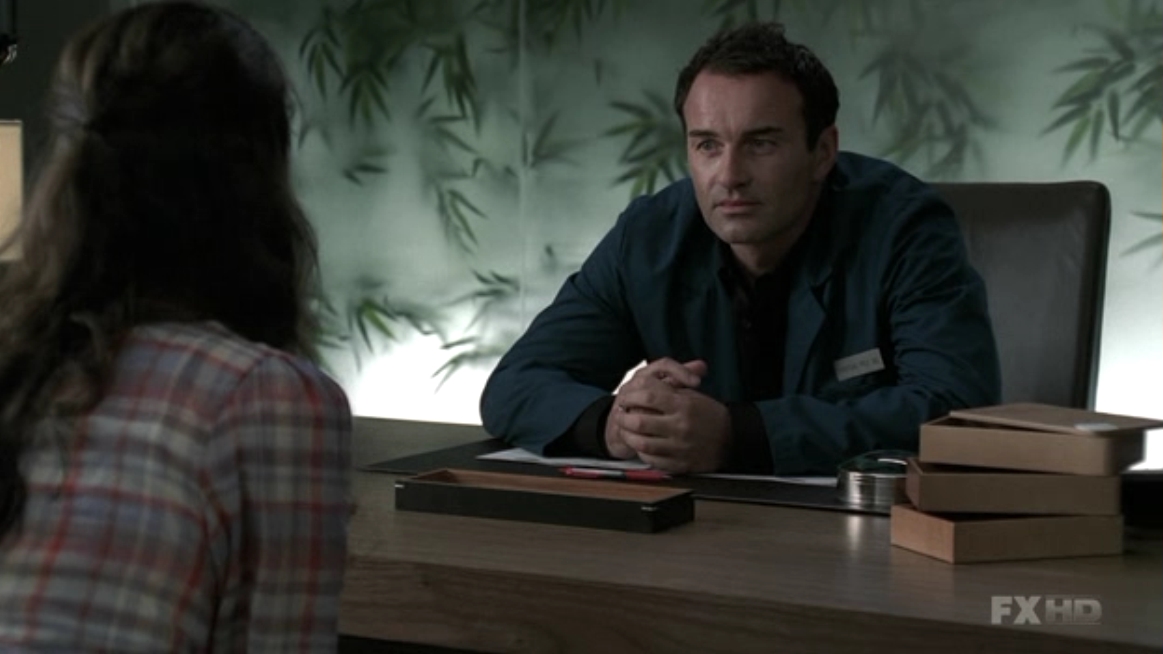 Charmed-Online-dot-NL-NipTuck5x13-0442.jpg