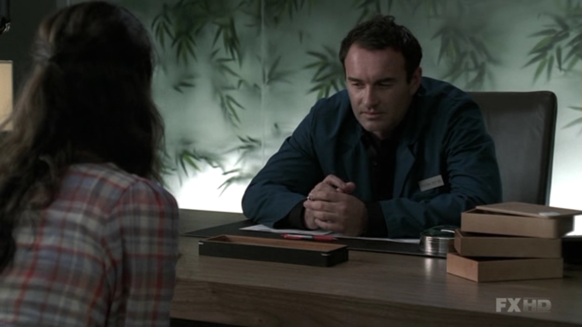 Charmed-Online-dot-NL-NipTuck5x13-0444.jpg
