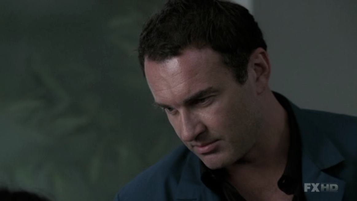 Charmed-Online-dot-NL-NipTuck5x13-0458.jpg