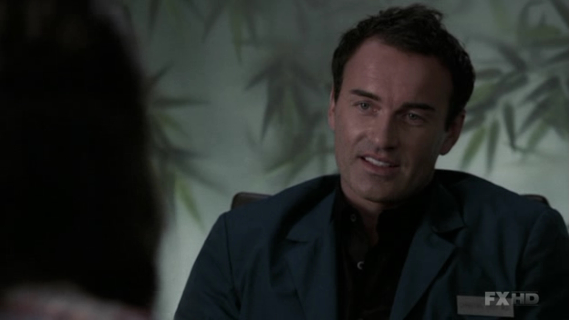 Charmed-Online-dot-NL-NipTuck5x13-0721.jpg