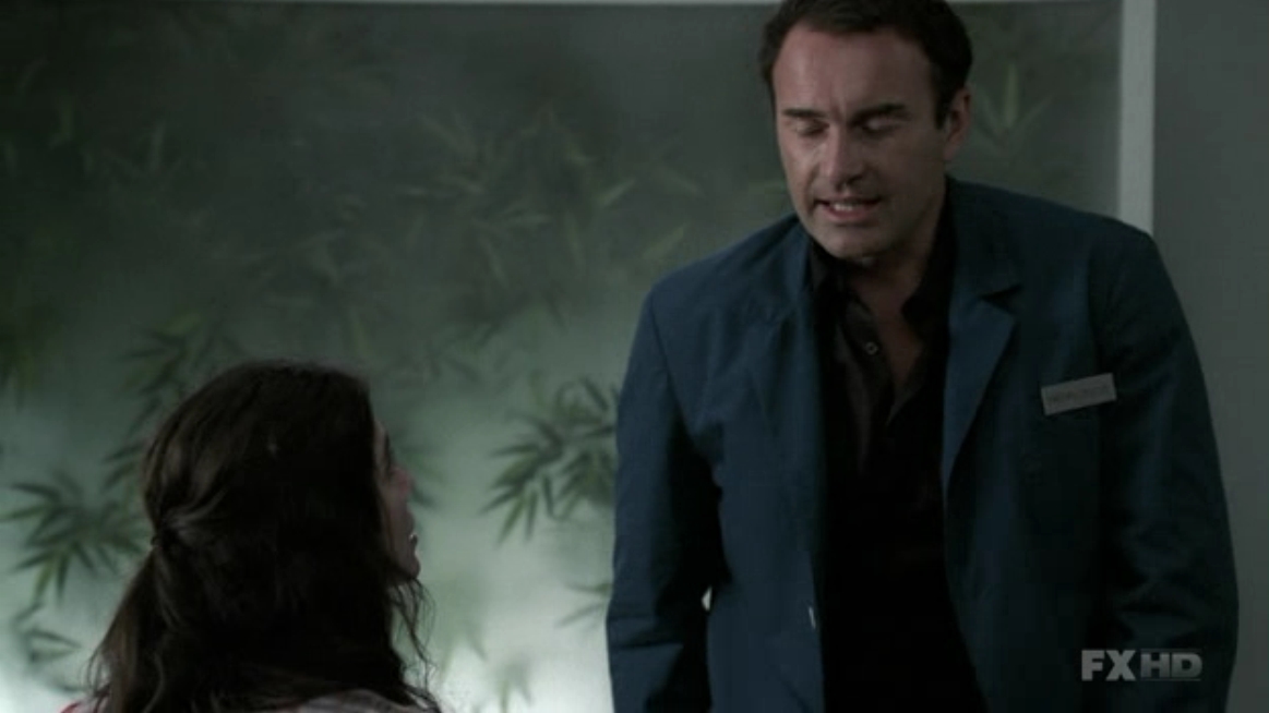 Charmed-Online-dot-NL-NipTuck5x13-0761.jpg