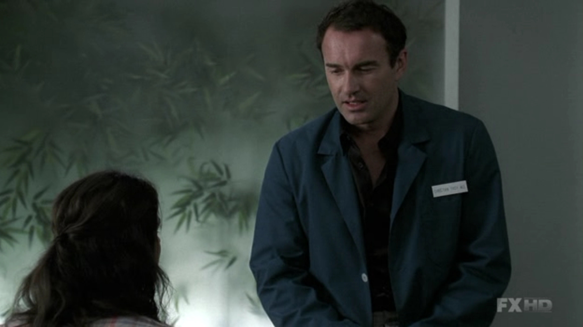 Charmed-Online-dot-NL-NipTuck5x13-0775.jpg