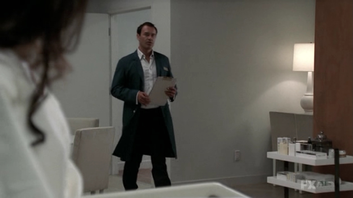 Charmed-Online-dot-NL-NipTuck5x13-1401.jpg