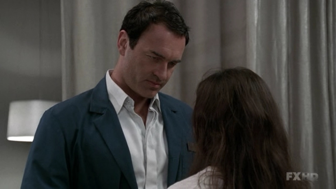 Charmed-Online-dot-NL-NipTuck5x13-1462.jpg