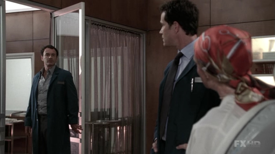 Charmed-Online-dot-NL-NipTuck5x13-1876.jpg