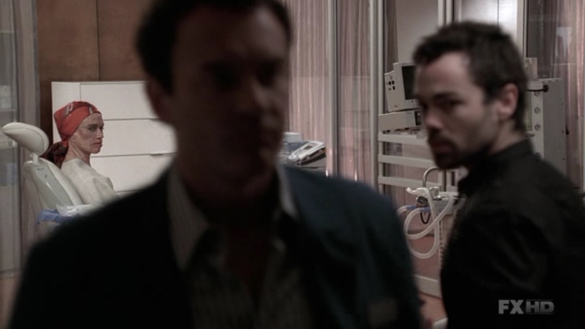 Charmed-Online-dot-NL-NipTuck5x13-1920.jpg