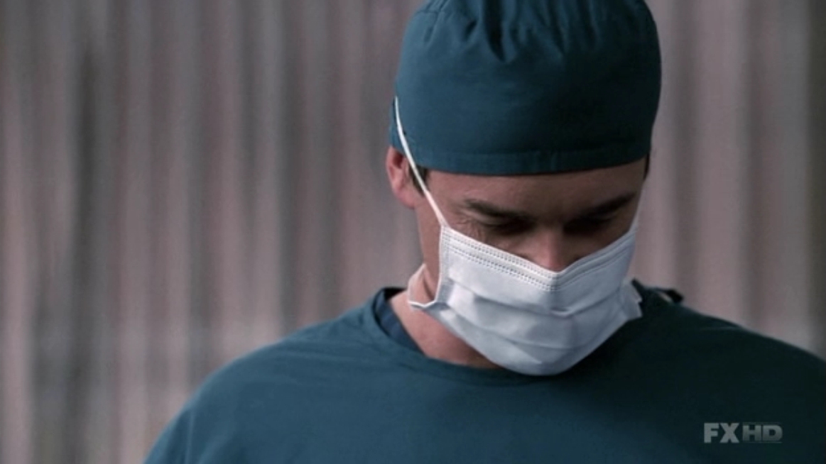 Charmed-Online-dot-NL-NipTuck5x14-0197.jpg