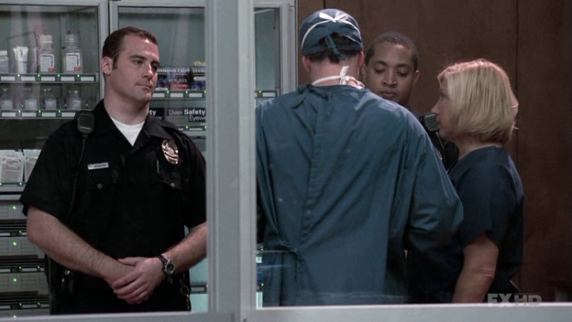 Charmed-Online-dot-NL-NipTuck5x14-0235.jpg