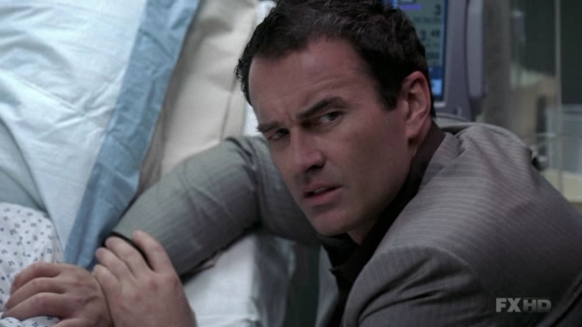 Charmed-Online-dot-NL-NipTuck5x14-0438.jpg